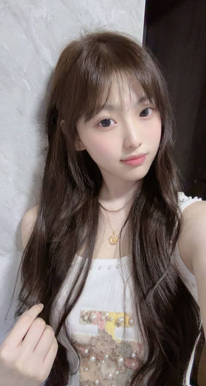 迪士尼 C51新人妹妹 兼职 第一次下海！！温柔恬静皮肤白