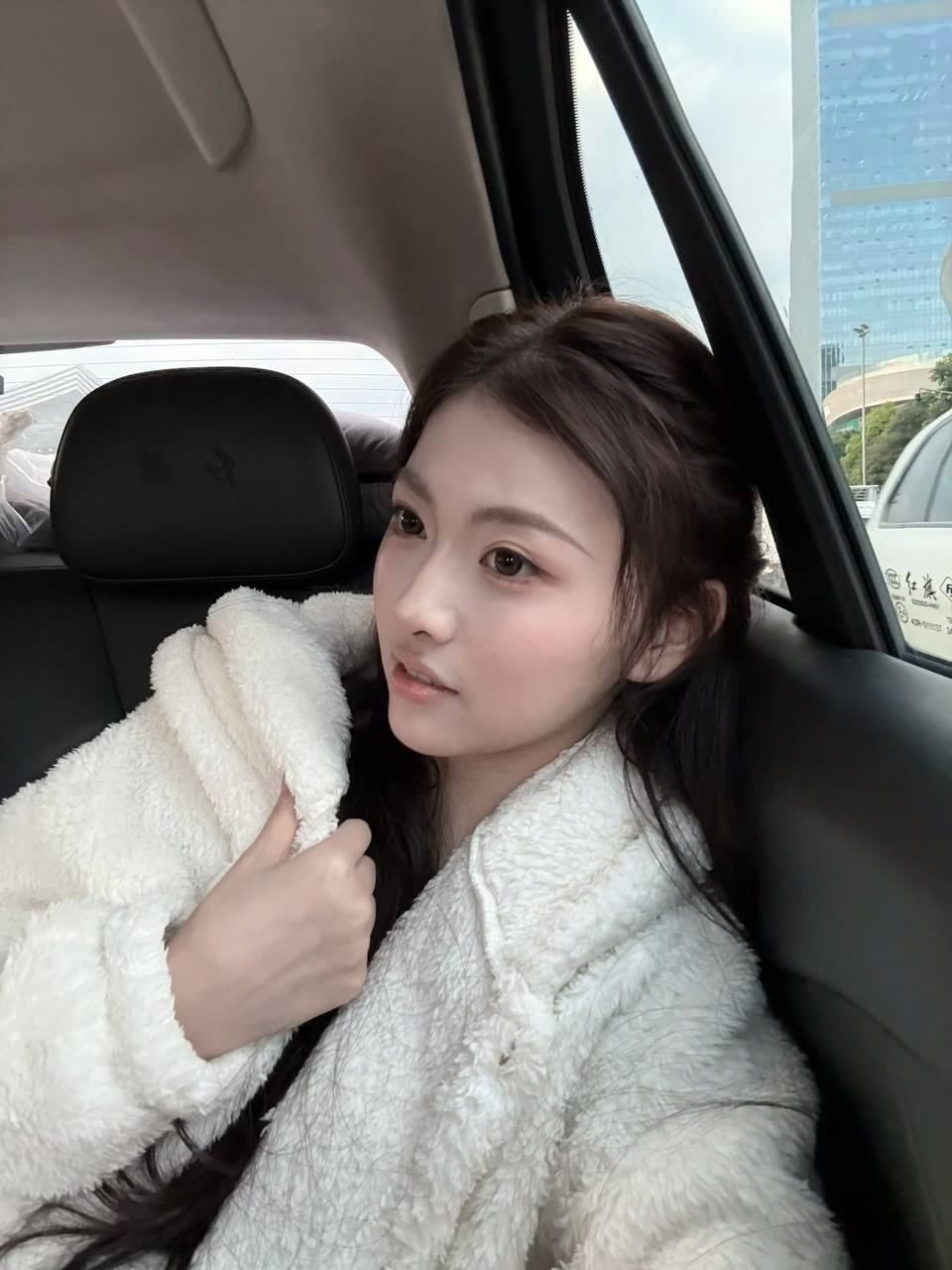迪士尼 C51新人妹妹 兼职 第一次下海！！温柔恬静皮肤白