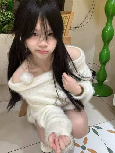B011
