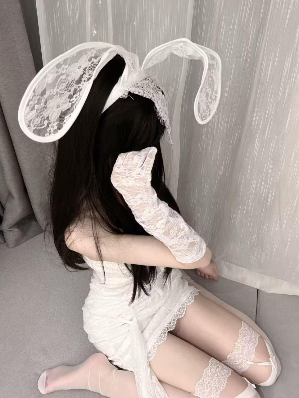 e44