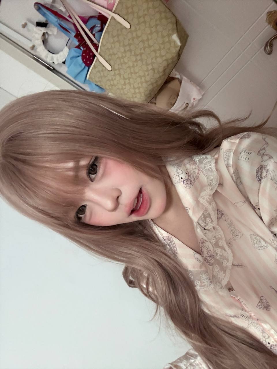 纯纯
