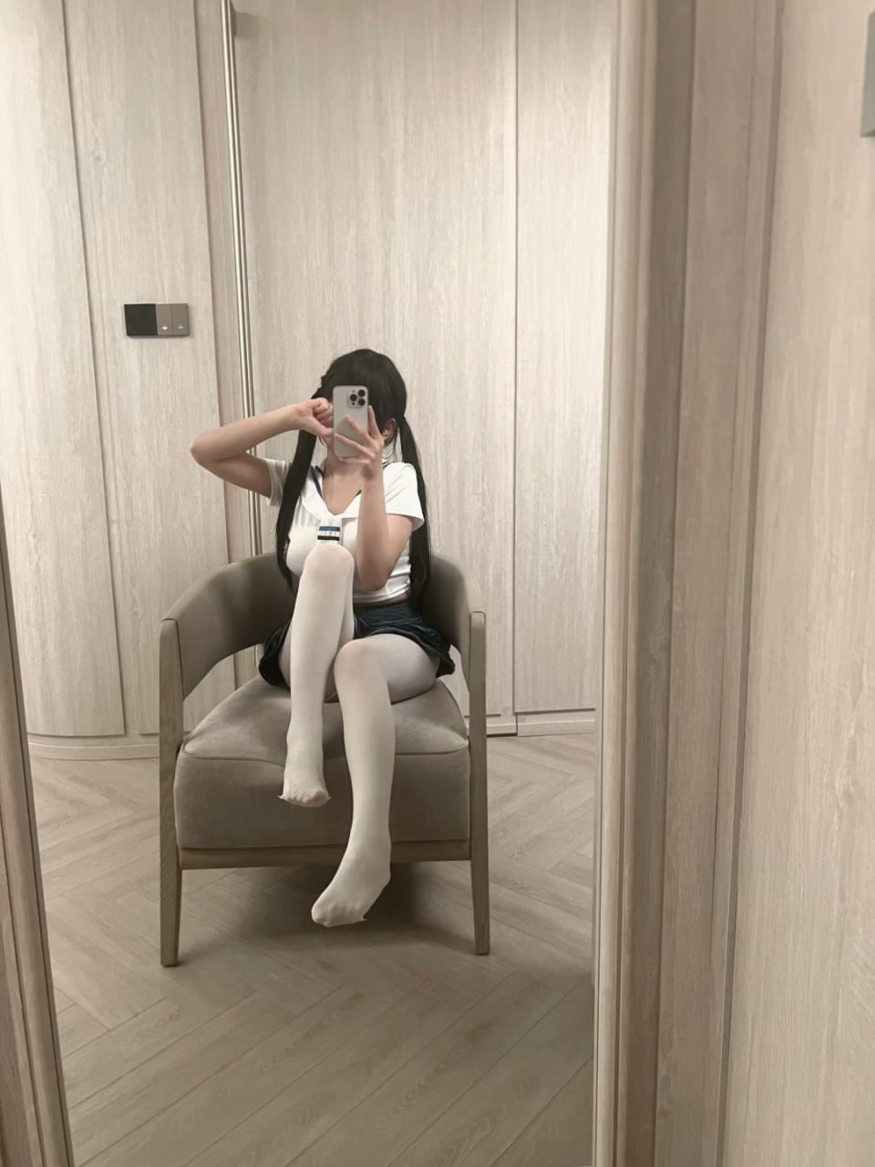 e169