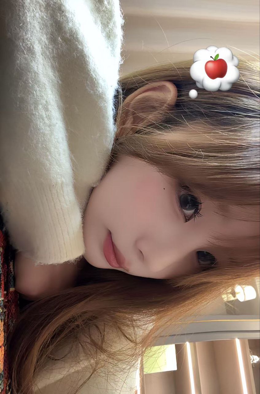 依依