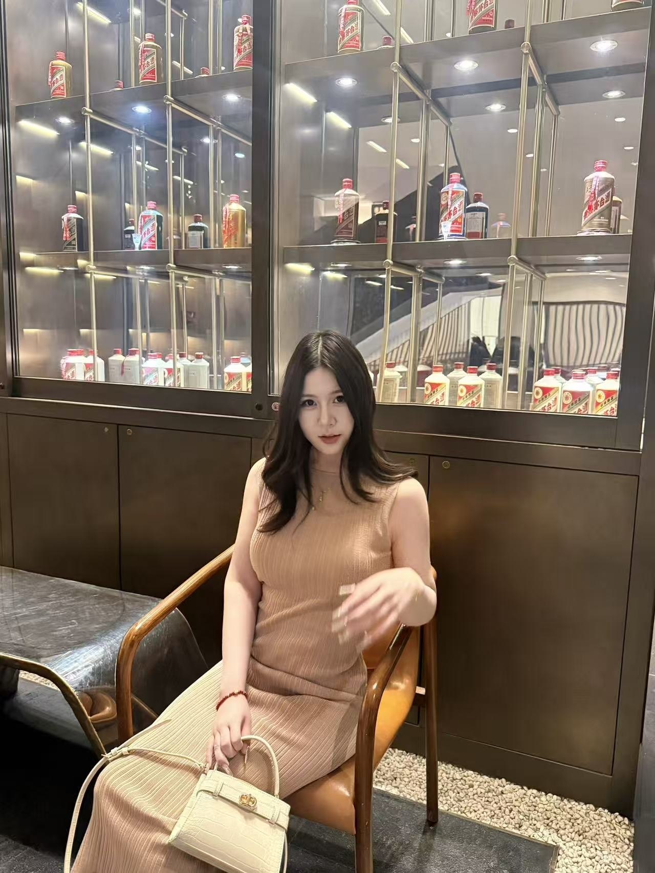 chloe