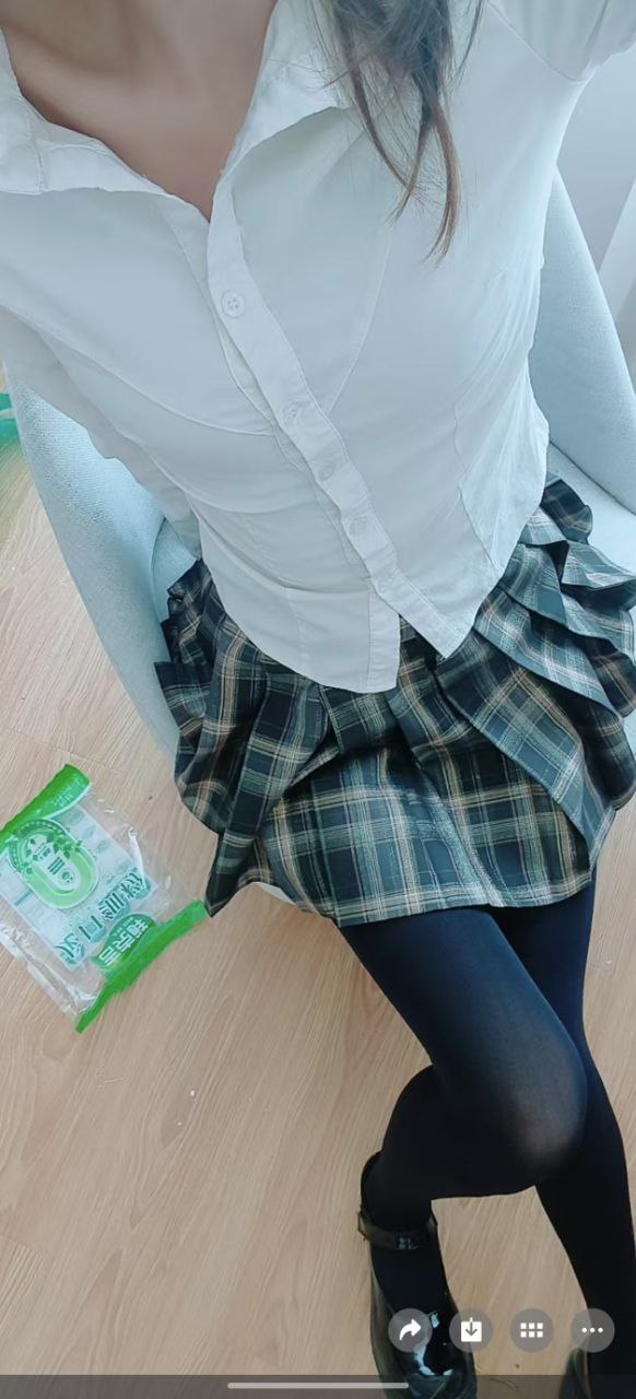 七七