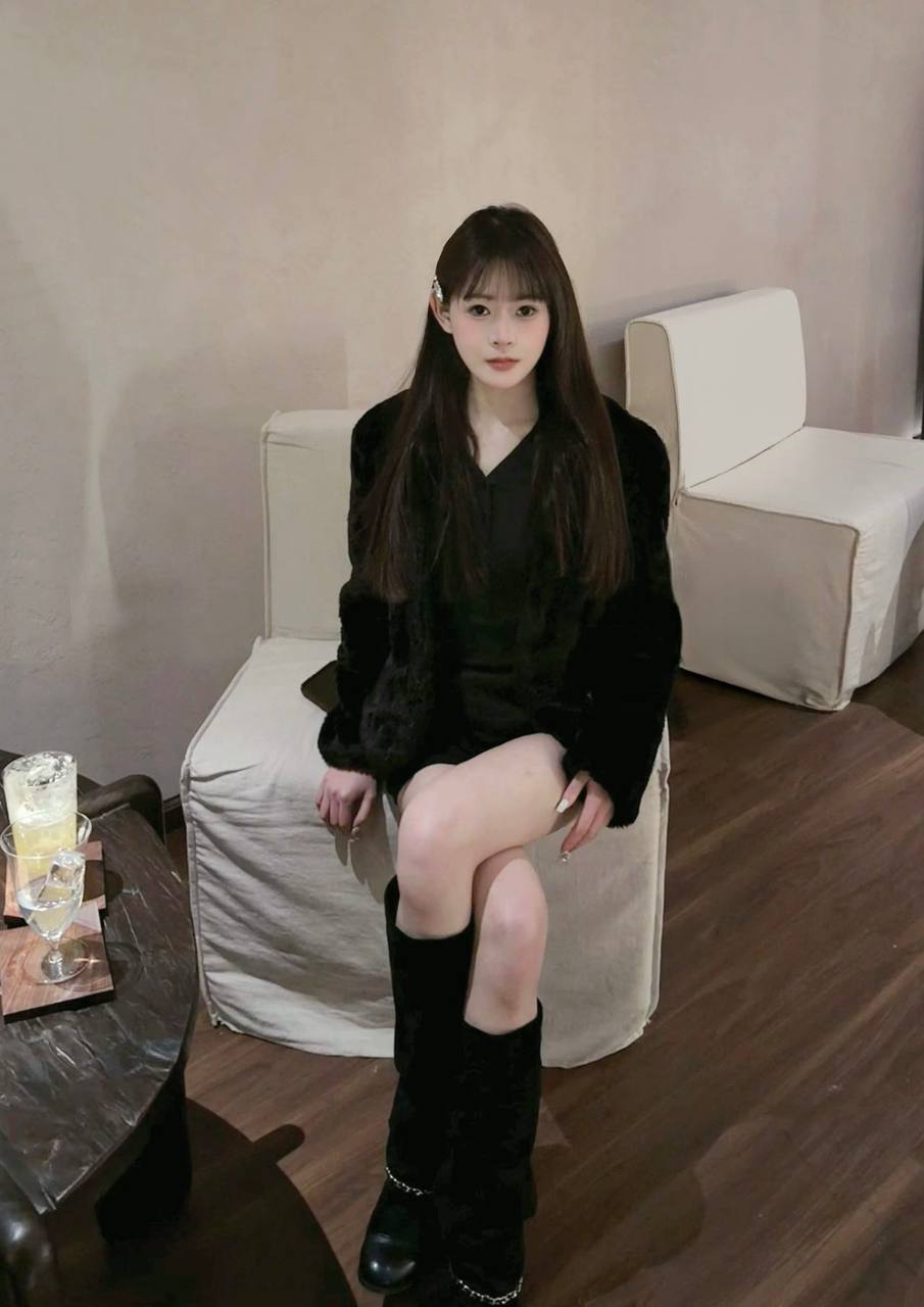 小T