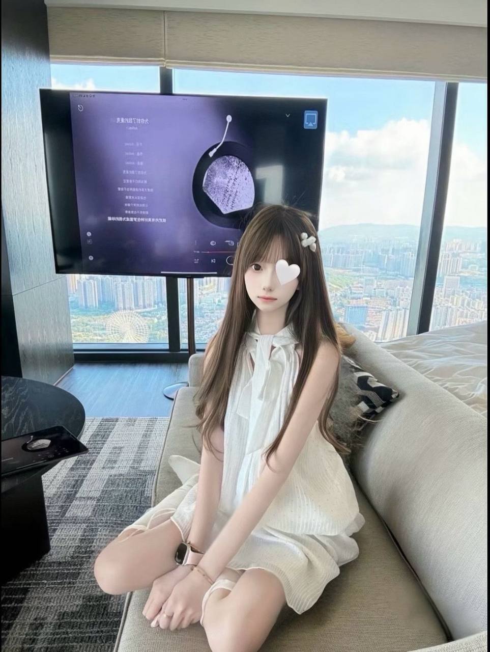 💗💗迪士尼 A97 在校艺术生爱好小提琴，画画可爱多风格，懂事情商高，女友般的存在，平时在🎒