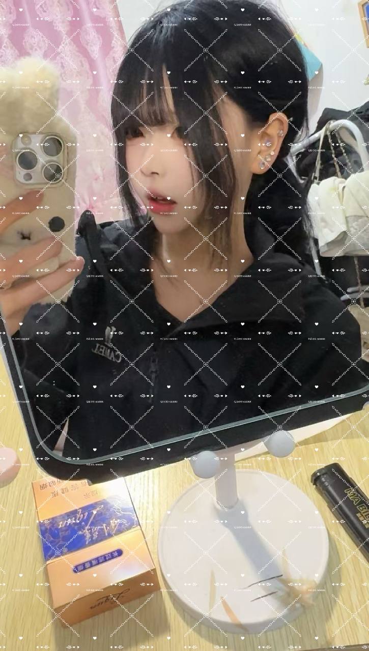 妮b