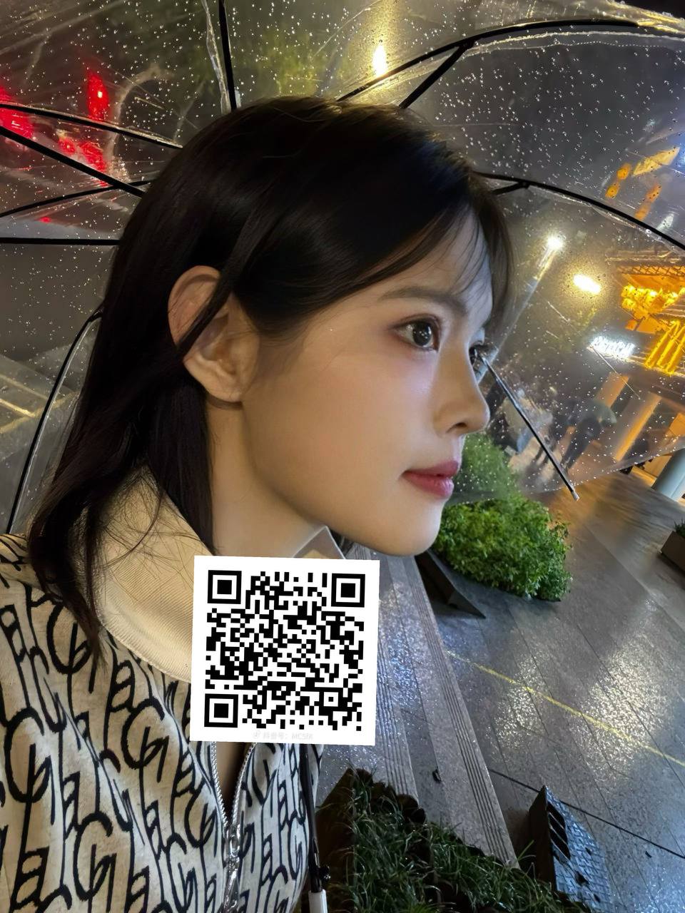 阿雯