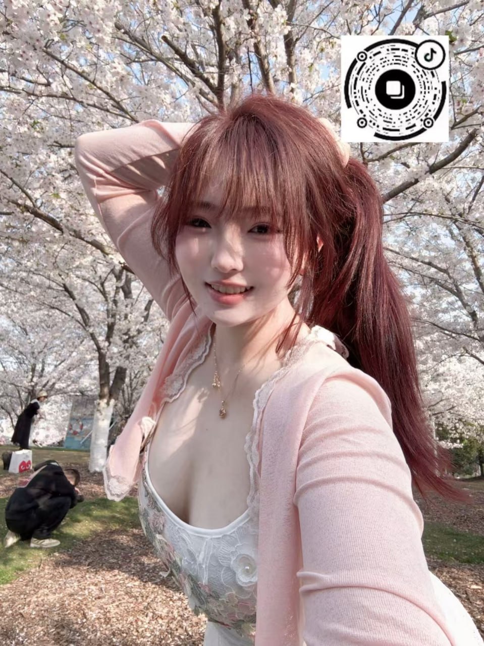 依依