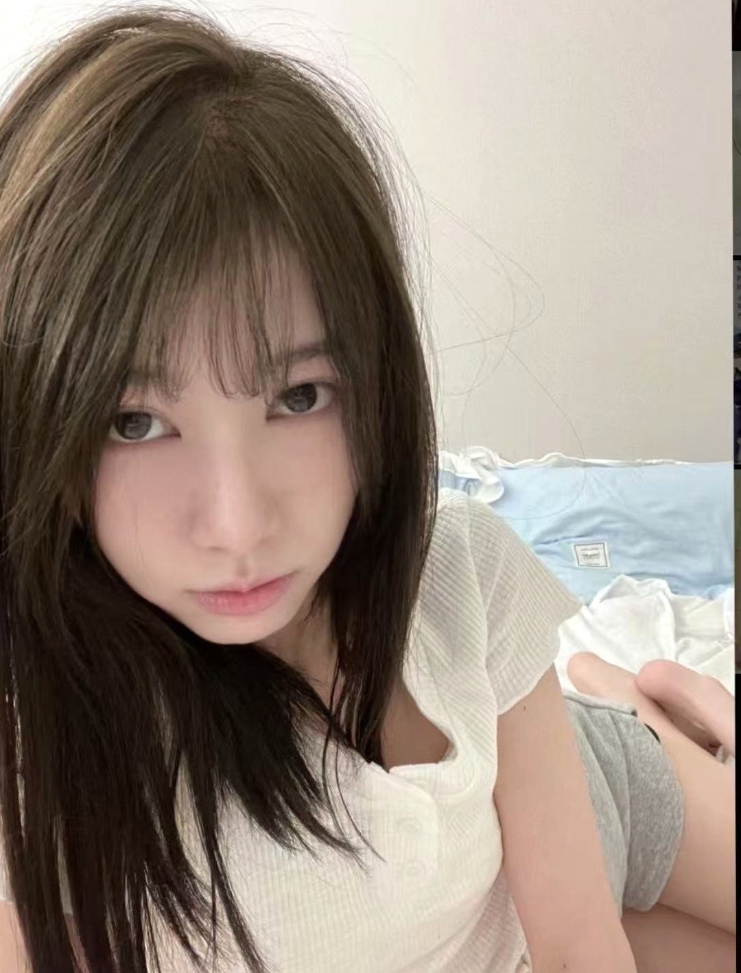 E086