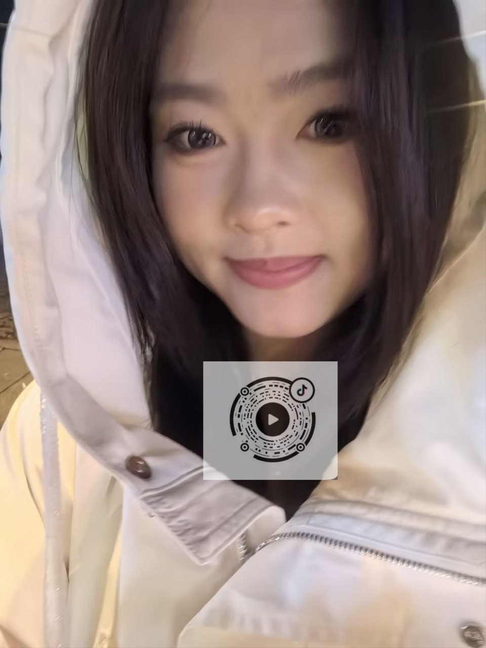 莉莉