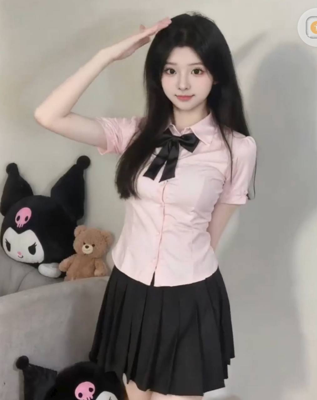 洛柠 财