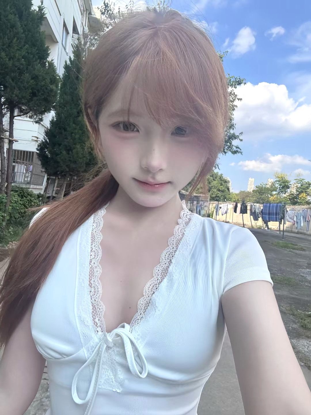 E076