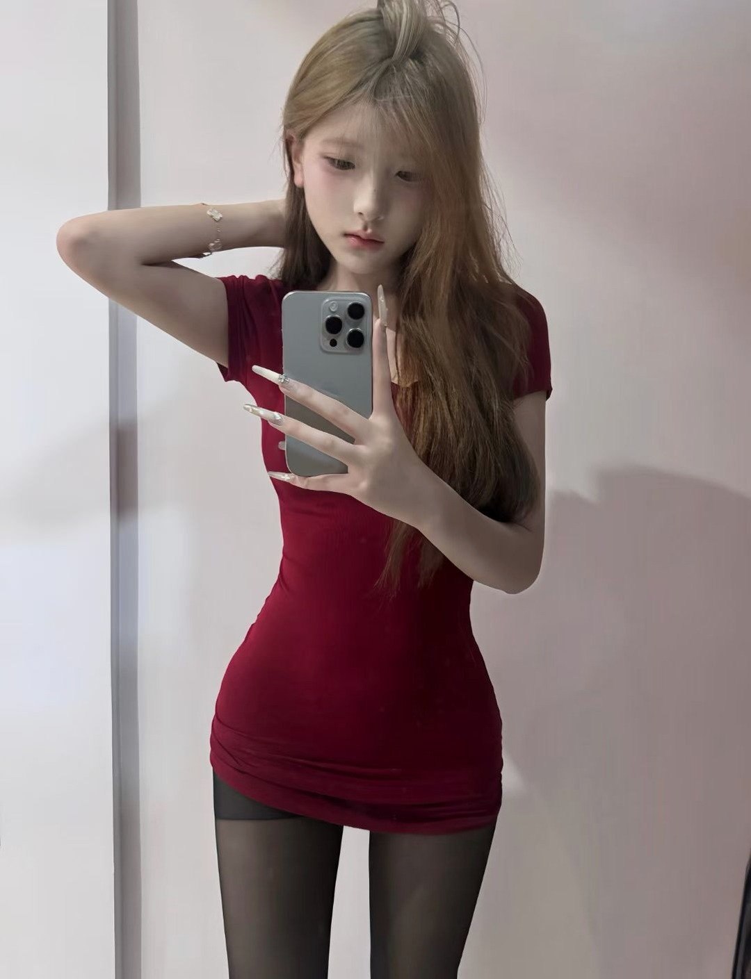 E076